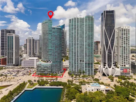888 Biscayne Boulevard Miami FL 33132