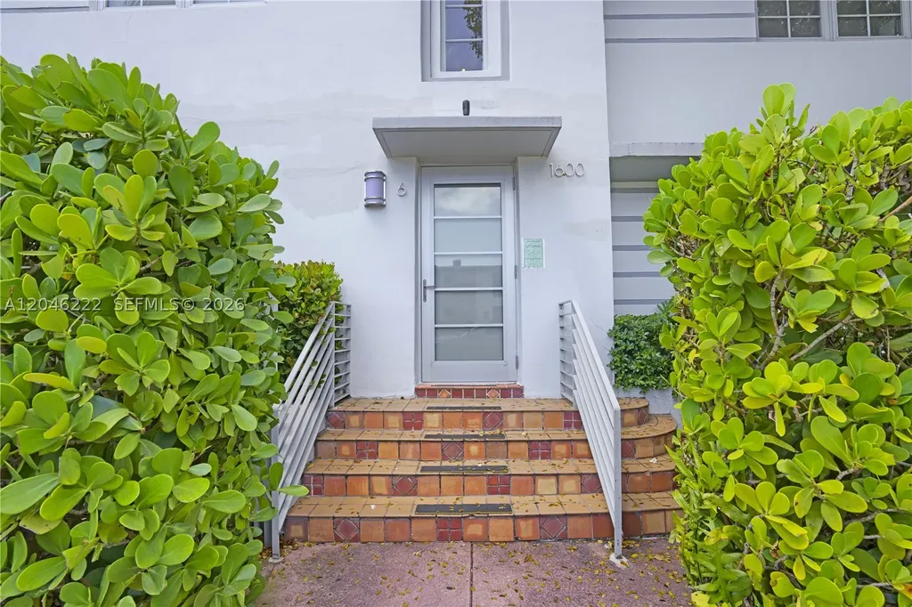 1600 Michigan Avenue Miami Beach FL 33139