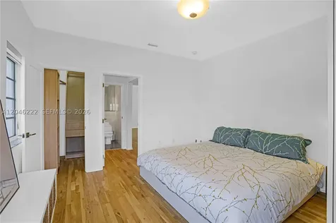 1600 Michigan Avenue Miami Beach FL 33139