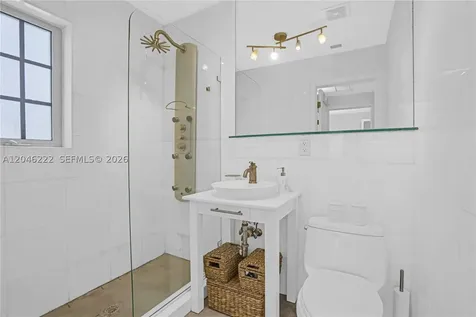 1600 Michigan Avenue Miami Beach FL 33139