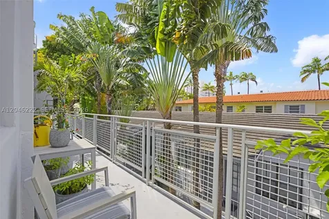 1600 Michigan Avenue Miami Beach FL 33139