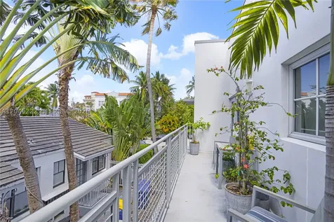 1600 Michigan Avenue Miami Beach FL 33139