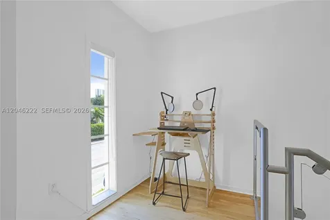 1600 Michigan Avenue Miami Beach FL 33139