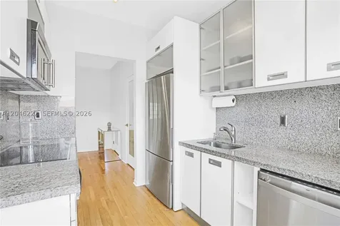 1600 Michigan Avenue Miami Beach FL 33139
