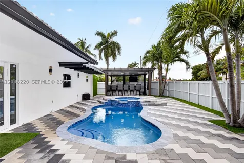 17280 SW 146th Court Miami FL 33177