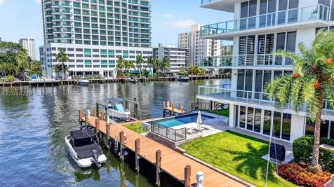 2895 NE 33rd Court Fort Lauderdale FL 33306