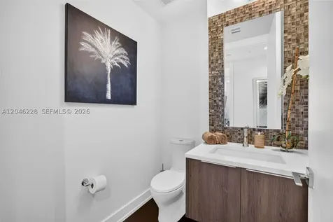 2895 NE 33rd Court Fort Lauderdale FL 33306