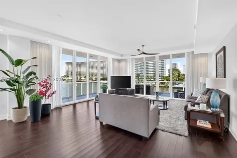 2895 NE 33rd Court Fort Lauderdale FL 33306