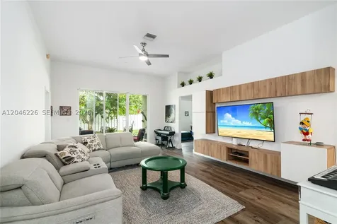 14275 NW 18th Place Pembroke Pines FL 33028