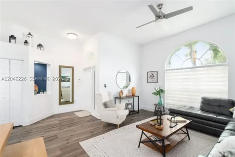 14275 NW 18th Place Pembroke Pines FL 33028
