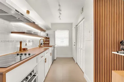 915 8th Street Miami Beach FL 33139