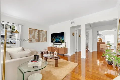 915 8th Street Miami Beach FL 33139