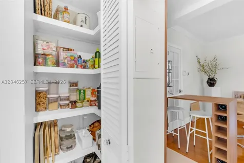915 8th Street Miami Beach FL 33139