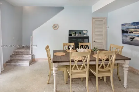 517 NE 2nd Place Dania Beach FL 33004
