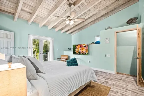 517 NE 2nd Place Dania Beach FL 33004