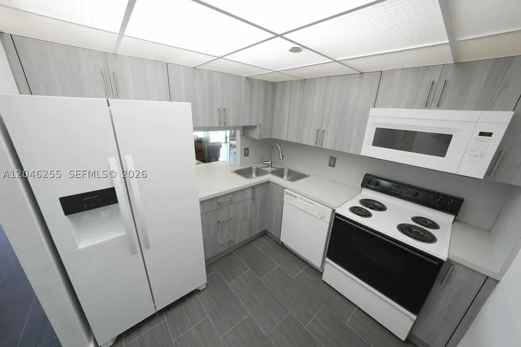1470 NE 123rd Street North Miami FL 33161