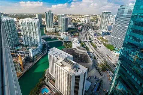 200 Biscayne Boulevard Way Miami FL 33131