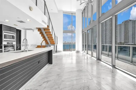200 Biscayne Boulevard Way Miami FL 33131