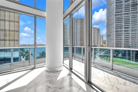 200 Biscayne Boulevard Way Miami FL 33131
