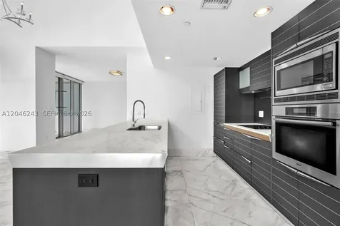 200 Biscayne Boulevard Way Miami FL 33131