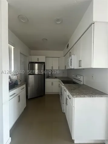 2880 NE 203rd Street Aventura FL 33180
