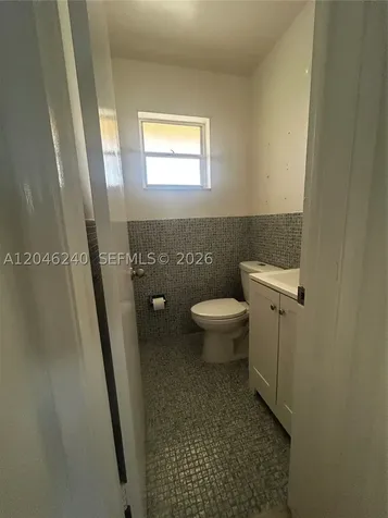 2880 NE 203rd Street Aventura FL 33180