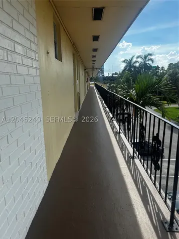 2880 NE 203rd Street Aventura FL 33180