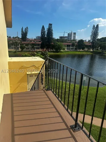 2880 NE 203rd Street Aventura FL 33180