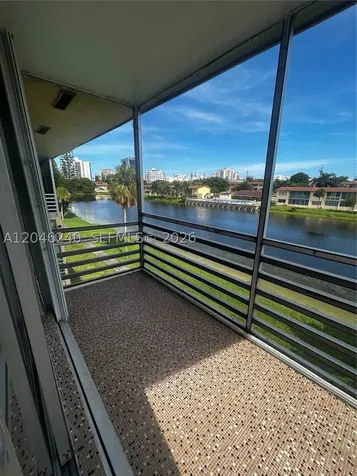 2880 NE 203rd Street Aventura FL 33180