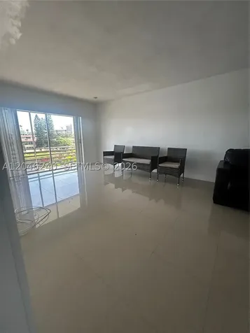 2880 NE 203rd Street Aventura FL 33180