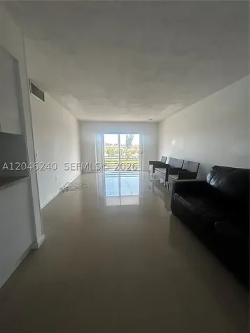 2880 NE 203rd Street Aventura FL 33180