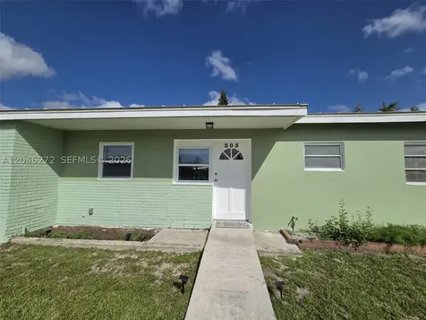 305 SE Airoso Boulevard Port St. Lucie FL 34983