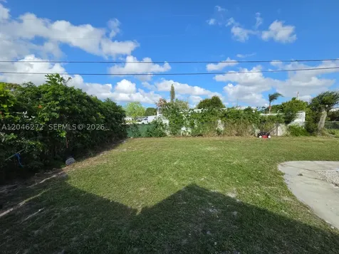 305 SE Airoso Boulevard Port St. Lucie FL 34983