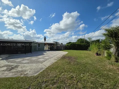 305 SE Airoso Boulevard Port St. Lucie FL 34983
