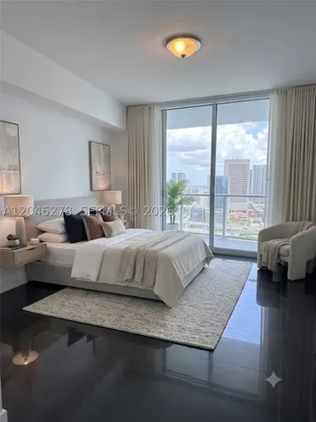 185 SW 7th Street Miami FL 33130