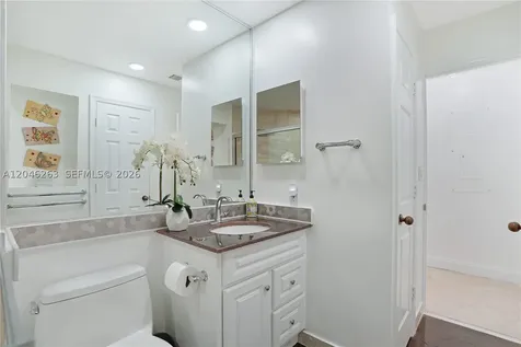3700 Island Boulevard Aventura FL 33160