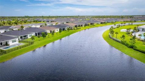 1000 SE Crosswood Way Port St. Lucie FL 34984