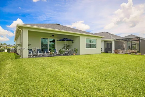 1000 SE Crosswood Way Port St. Lucie FL 34984