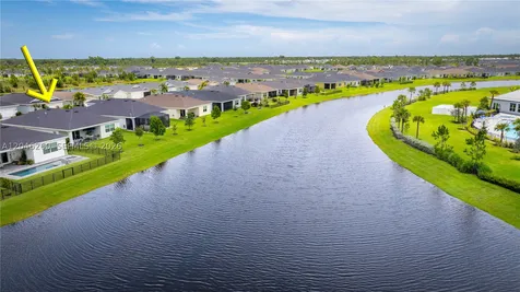 1000 SE Crosswood Way Port St. Lucie FL 34984