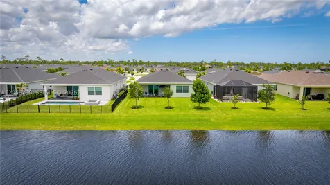 1000 SE Crosswood Way Port St. Lucie FL 34984