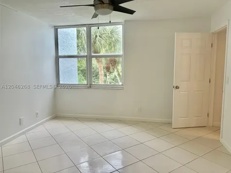 9411 Evergreen Place Davie FL 33324