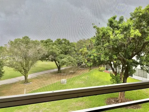 9411 Evergreen Place Davie FL 33324
