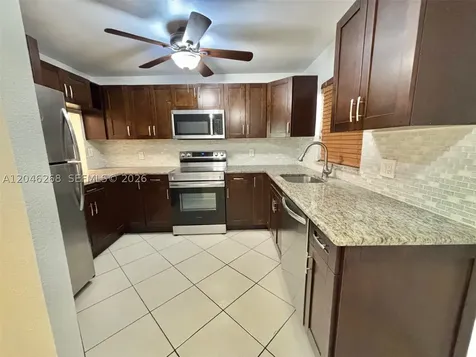 9411 Evergreen Place Davie FL 33324