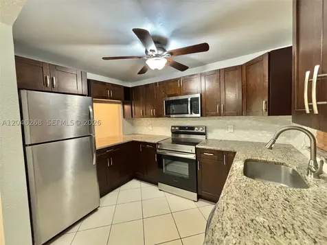 9411 Evergreen Place Davie FL 33324