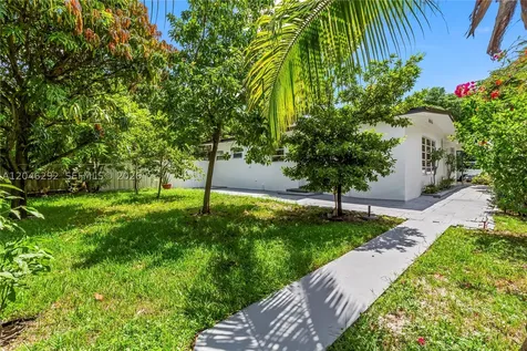 600 NE 44th Street Deerfield Beach FL 33064
