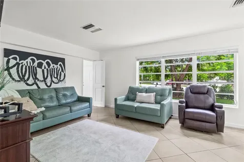 600 NE 44th Street Deerfield Beach FL 33064
