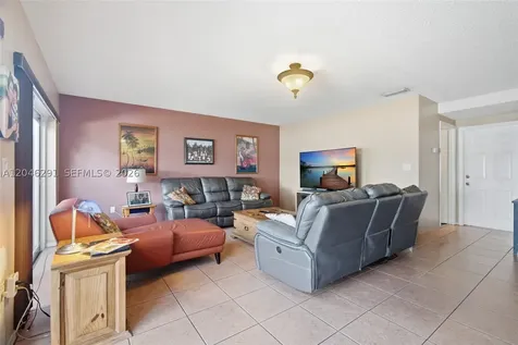 14110 SW 122nd Court Miami FL 33186