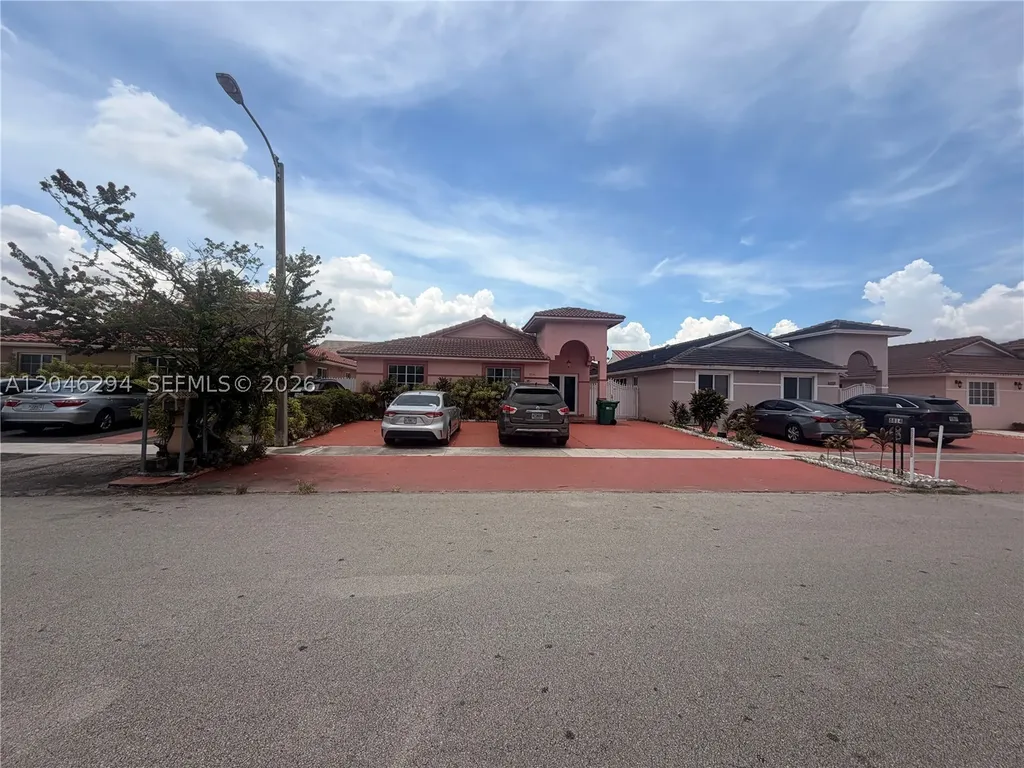 8814 NW 109th Terrace Hialeah Gardens FL 33018