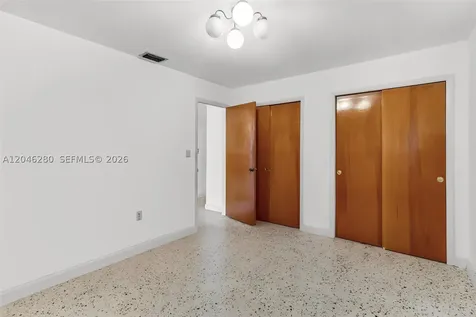 6702 SW 25th Terrace Miami FL 33155
