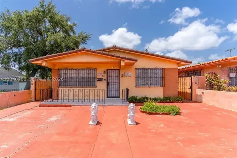 6702 SW 25th Terrace Miami FL 33155